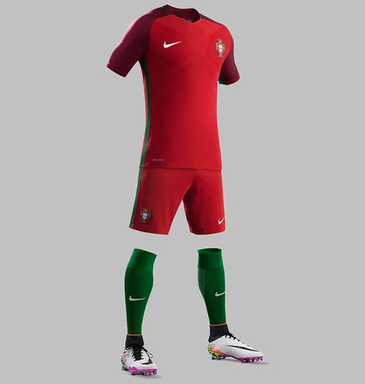 Áo đấu Bồ Đào Nha 2016 lấy màu đỏ và xanh làm chủ đạo